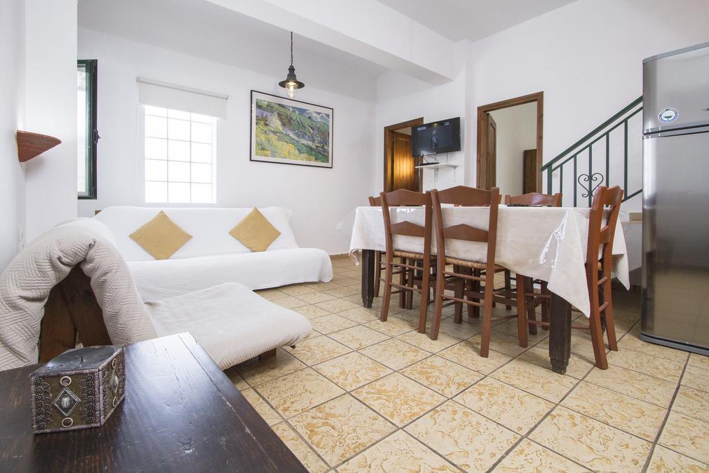 Olive Tree Apartment Kaliviani Exterior photo