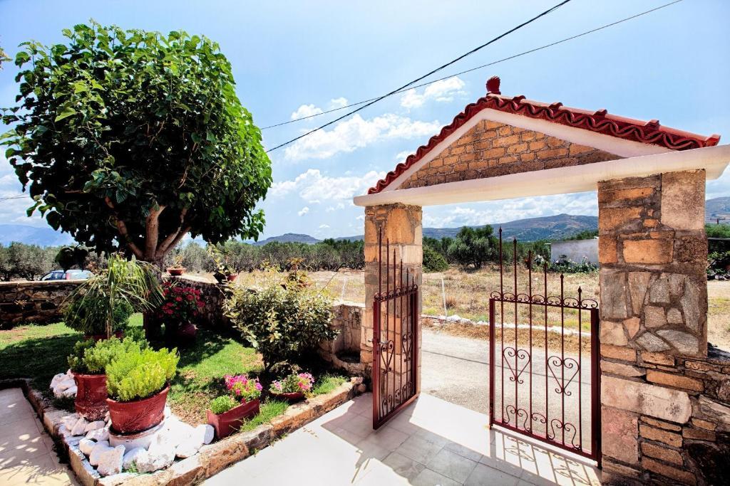 Olive Tree Apartment Kaliviani Exterior photo
